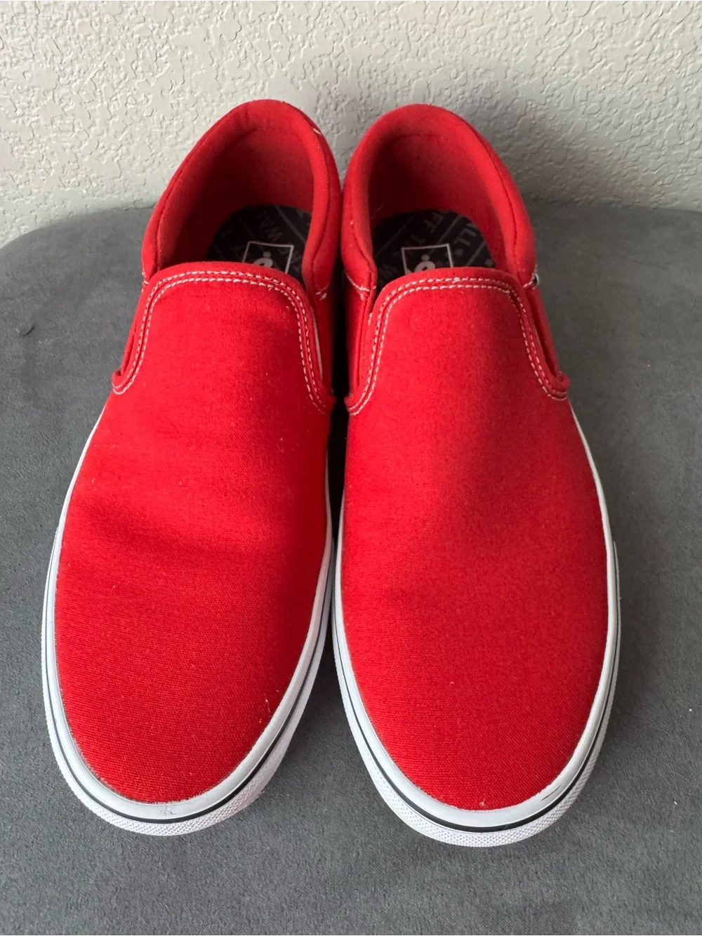 Vans Classic Slip-On Red Checkerboard Sole Sneakers Men’s 11.5